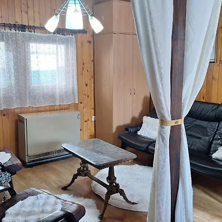 別荘 Wooden House Ada *
